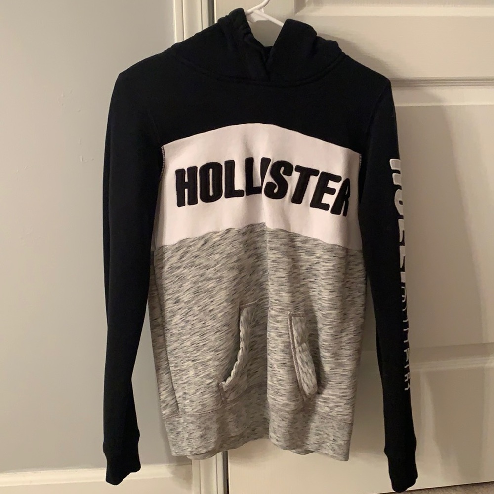Hollister sweatshirt